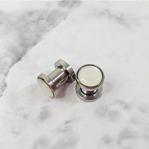 2g 6mm Ear Gauges Metal Body Jewelry Tunnels Pearl Snap Look Face Screw Back